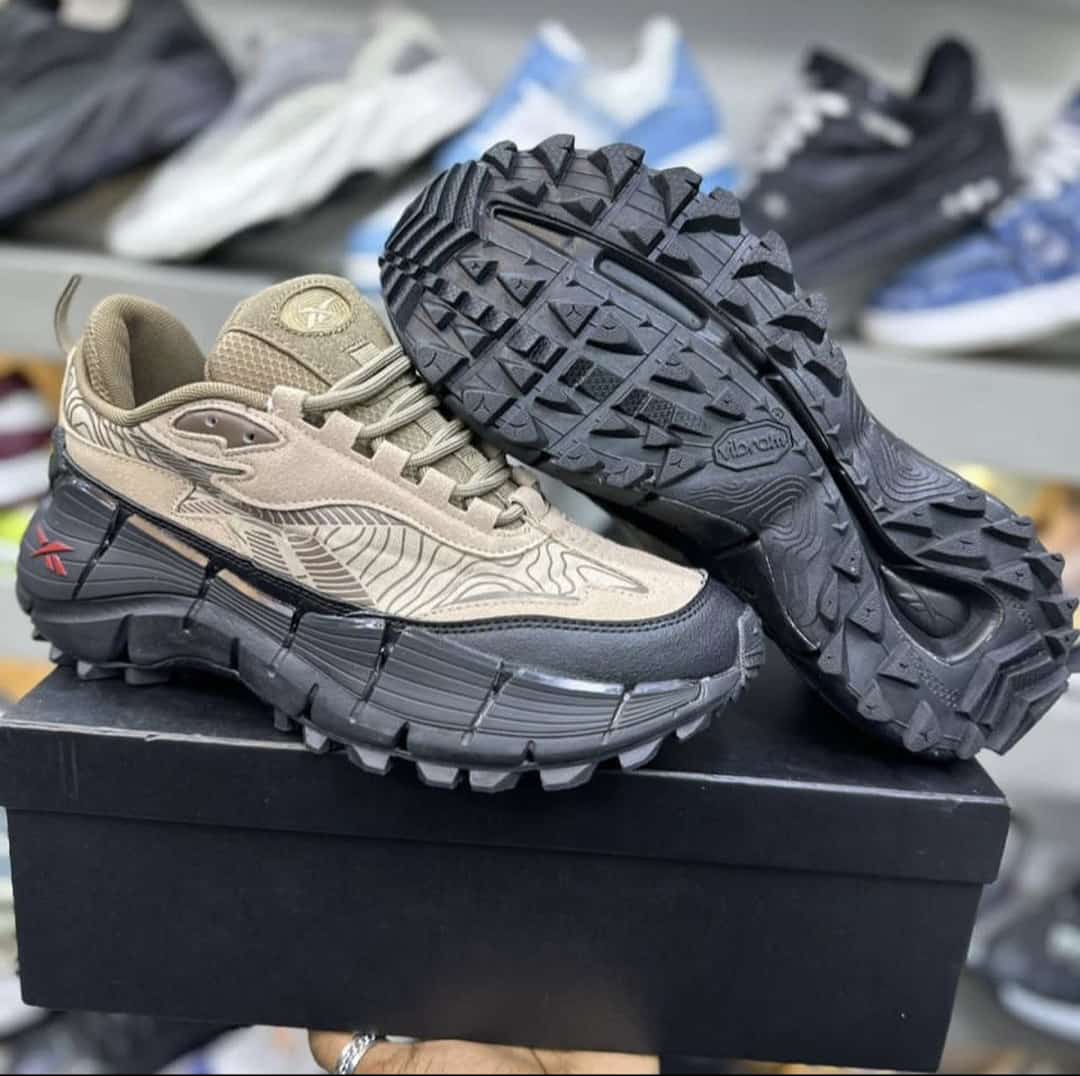 Mens Sneakers Reebok Brown Original