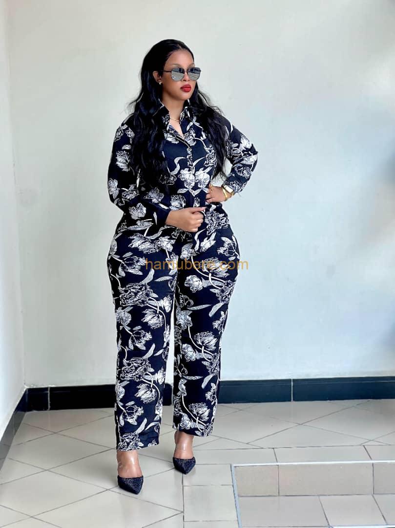 Womens pente and shirt