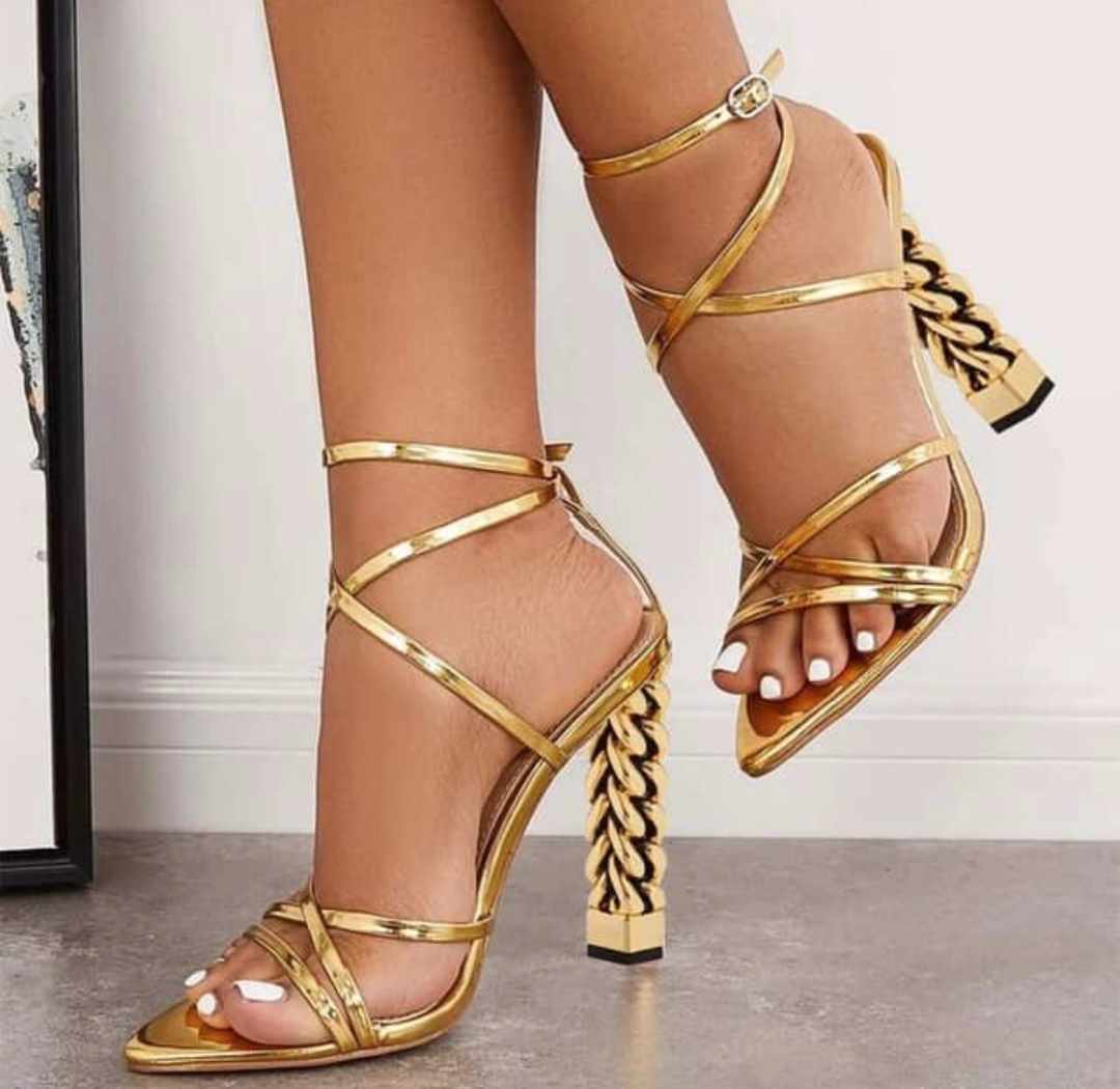 Shoe’s Unique New Fashion Talons Square Toe Female Shoes Gold Heels for Lady’s