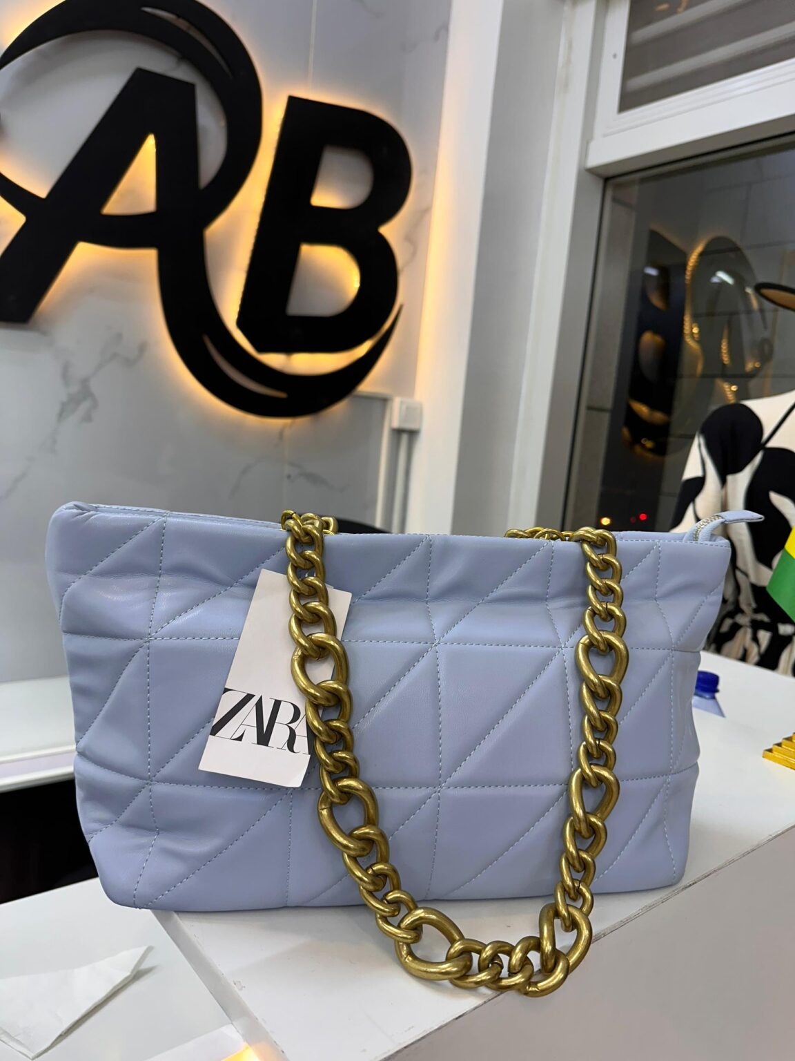 Containevery Geometric Quilted Chain Flap Square Bag