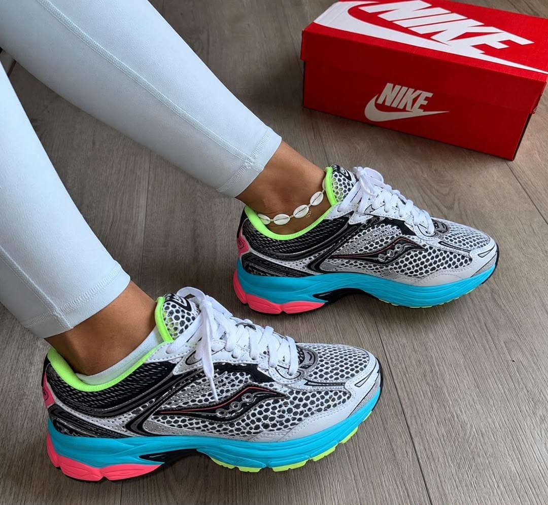 Saucony ProGrid Omni 9- Silver Mutant