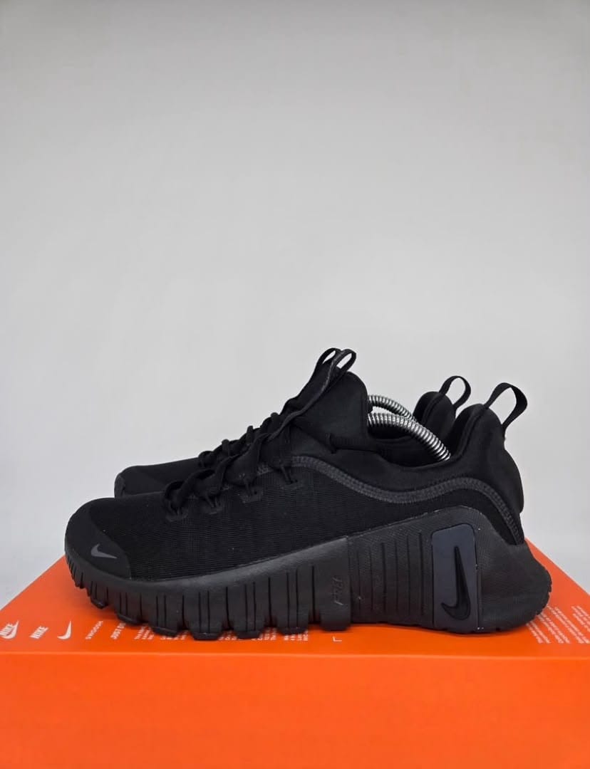 Nike Free Metcon 6-Triple Black / Anthracite