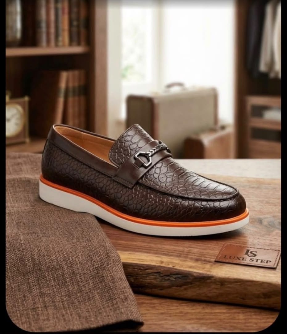 Luxe Step Crocodile-Embossed Casual Loafers