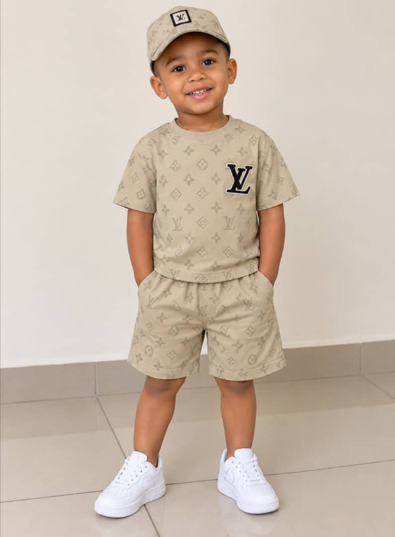 Toddler/Boys Luxury T-Shirt & Elastic Waist Shorts Set With Cap
